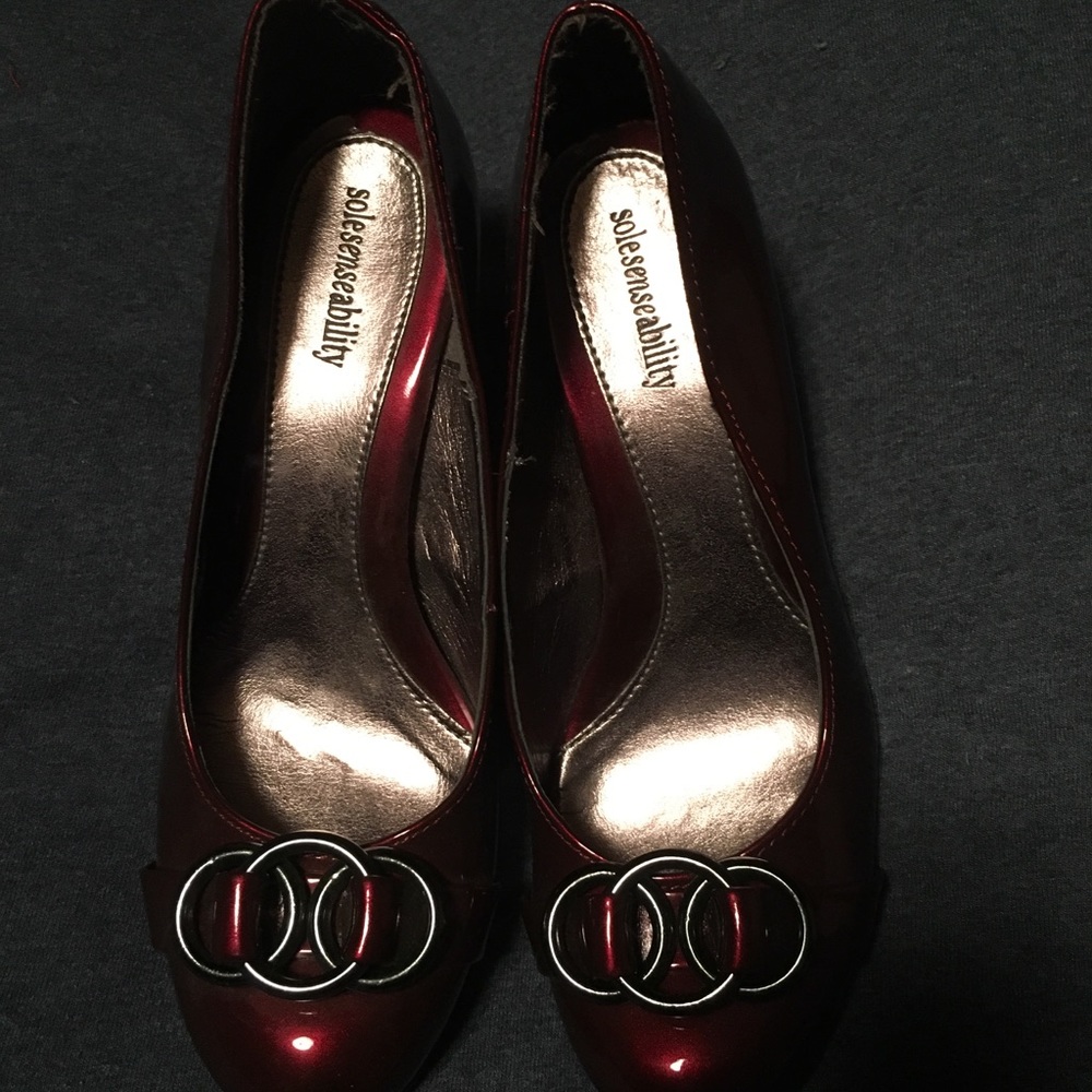 Sole sensibility women’s size 7